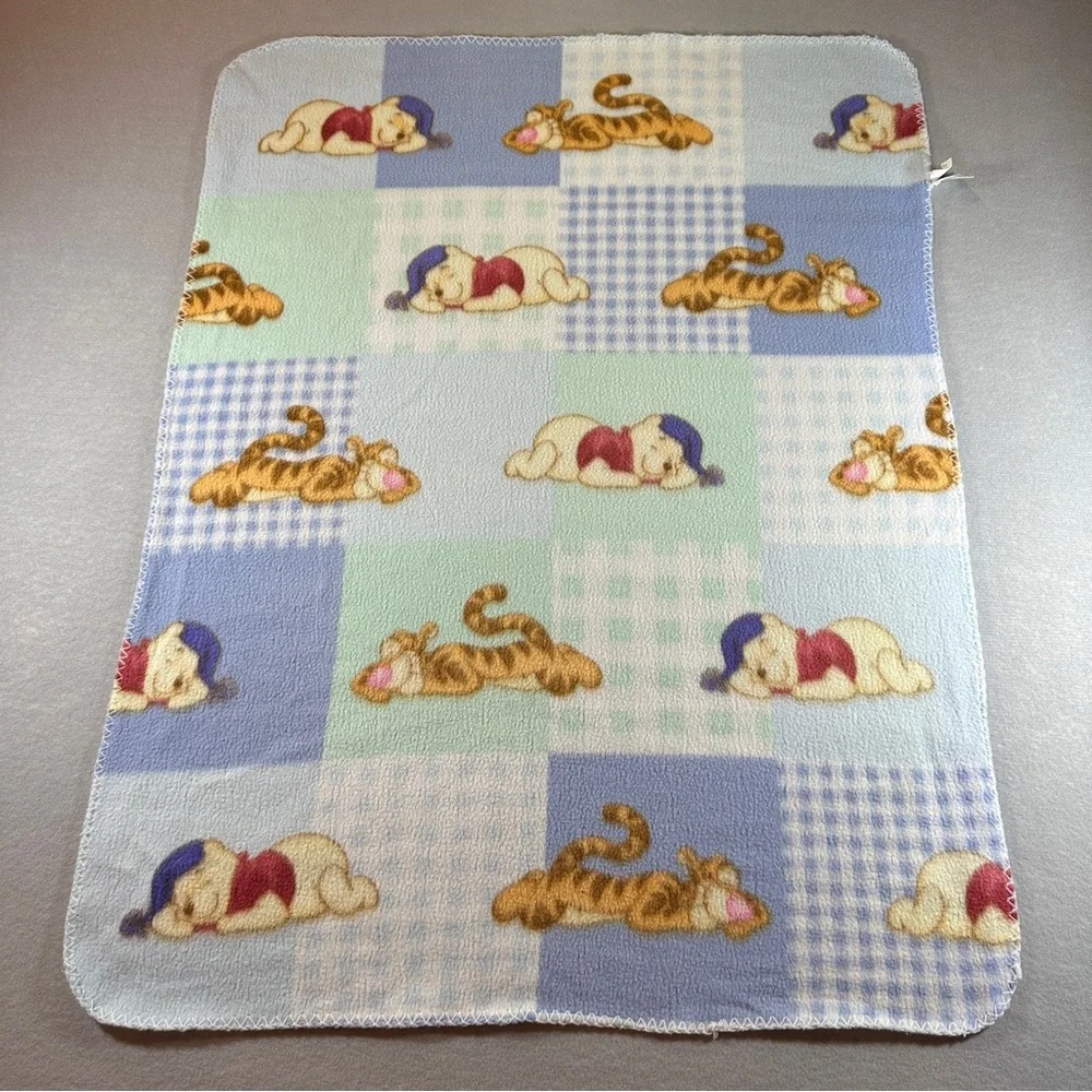 Vintage Disney - Winnie the Pooh & Tigger‎ Baby Fleece Blanket